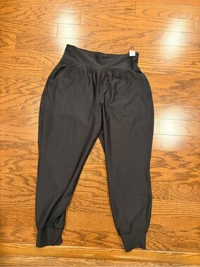 Old Navy Black Ankle Joggers Powersoft Go Dry Large New with Tags Athleisure